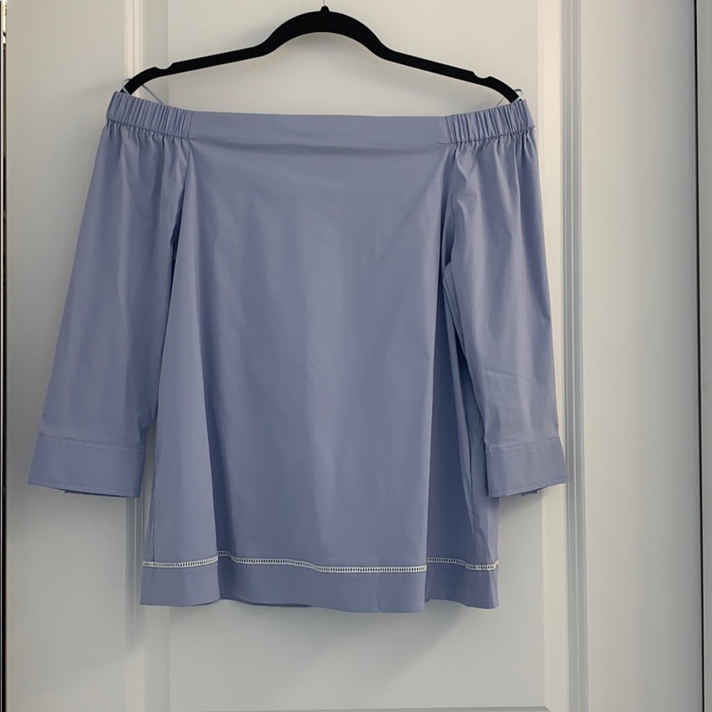 Theory / off the shoulder light blue top